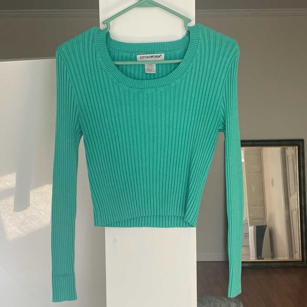 Cropped sweater